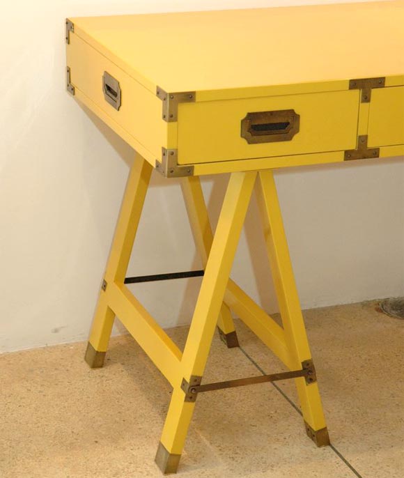 American Yellow Campaign Desk